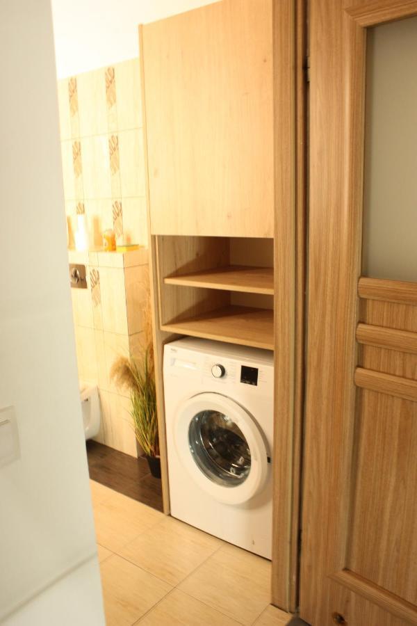 Urban City Apartments Varsavia Esterno foto