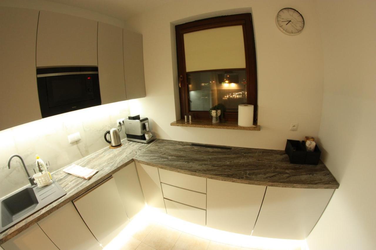 Urban City Apartments Varsavia Esterno foto
