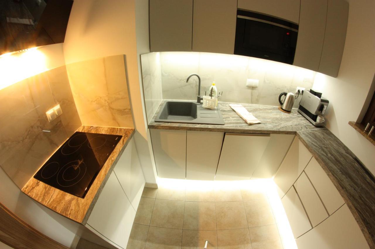 Urban City Apartments Varsavia Esterno foto